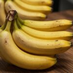 Czy wiecie, że jedzenie bananów wieczorem może zwiększać jakość snu?